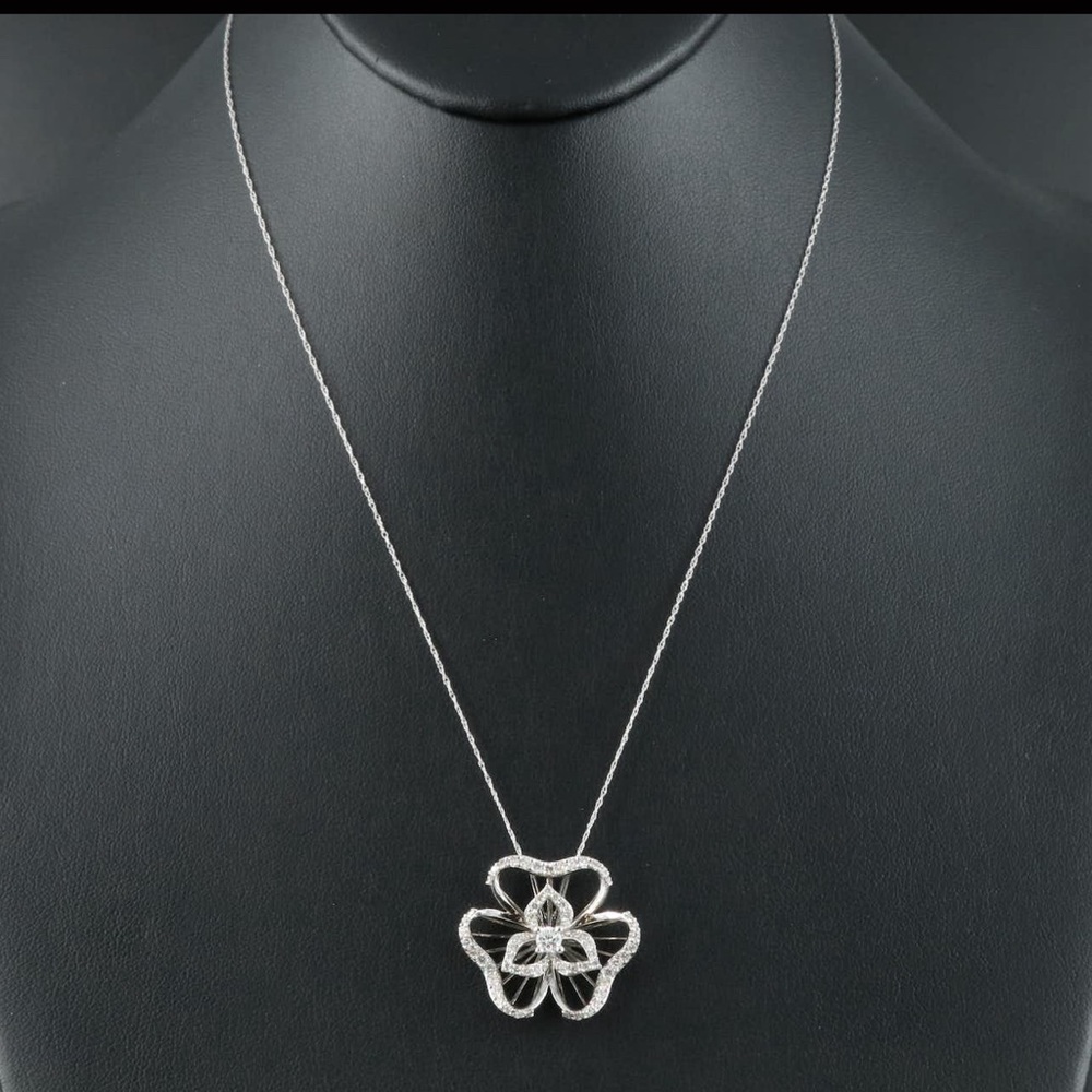 14K Gold 1.39 CTW Diamond Floral Necklace